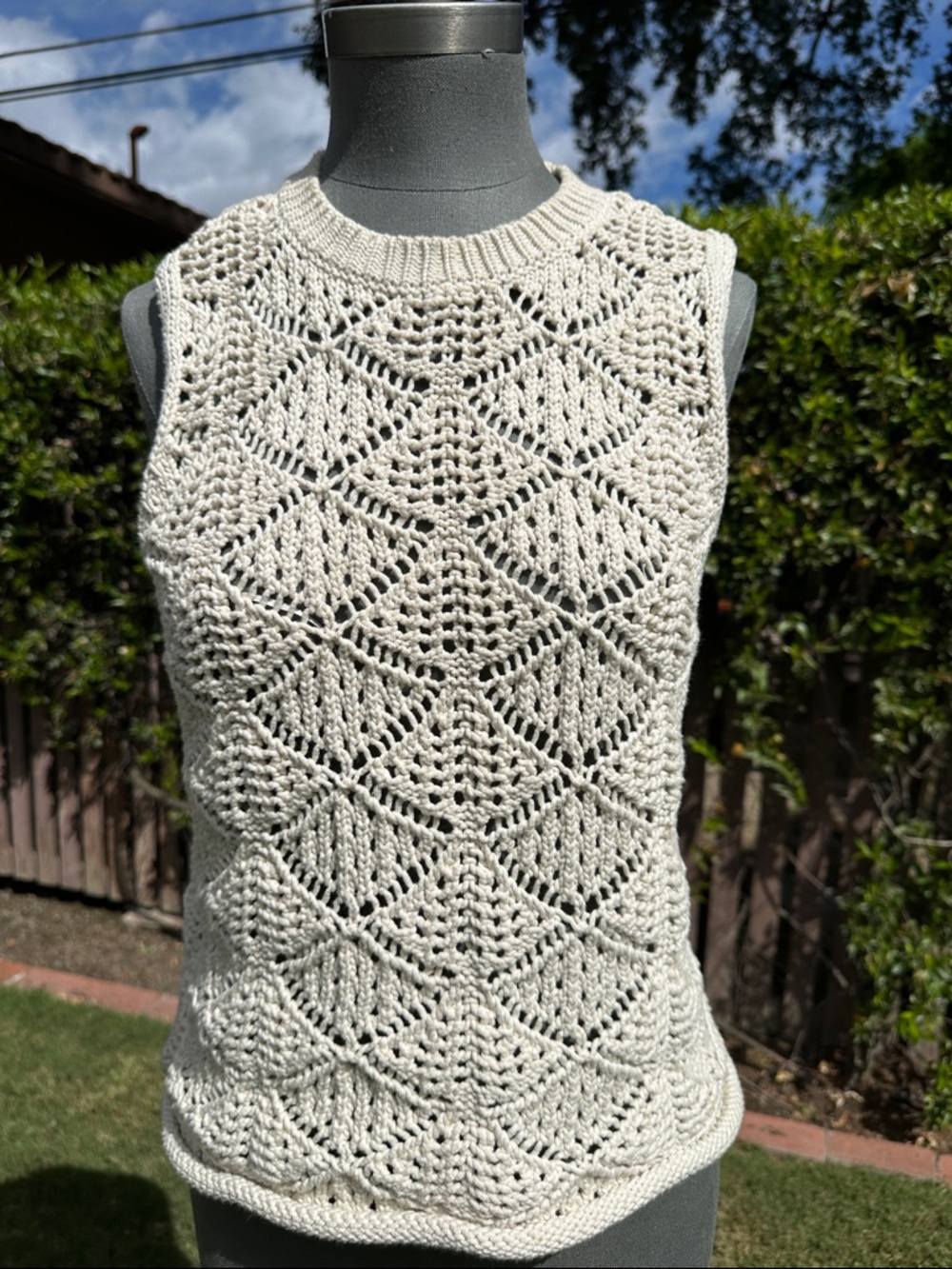 Nordstrom Rack Cream Knit Sleeveless Shell Top